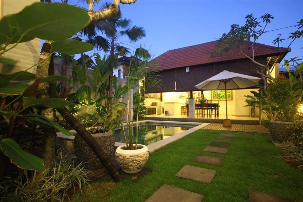 Kubal Villa Seminyak  Ngoại thất bức ảnh